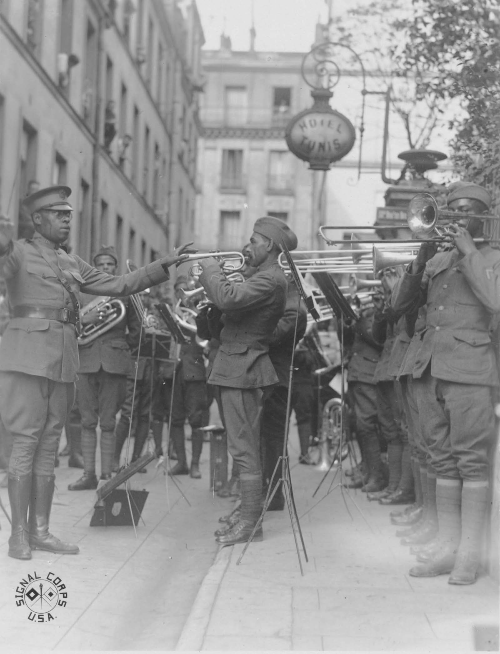 Harlem Hellfighters: Rare photographs of the African American regiment renowned for courage despite prejudice, 1917-1918