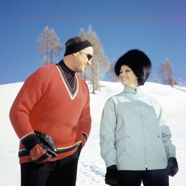 Photos of David Niven and Claudia Cardinale Skiing at Cortina d’Ampezzo During the Filming of “The Pink Panther” (1963)