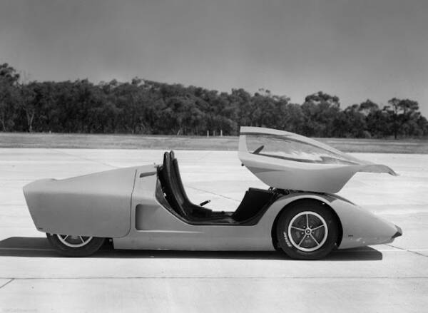 Amazing Photos of the 1969 Holden Hurricane