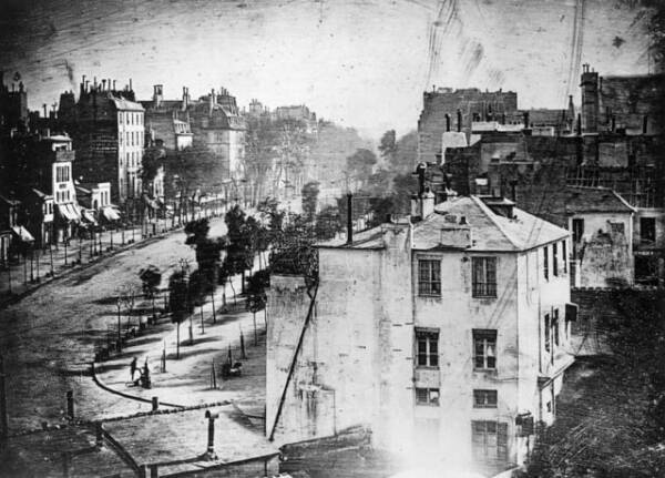 31 First Photos from the History of Photography