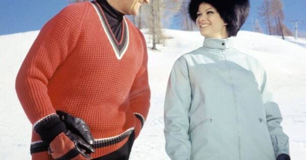 Photos of David Niven and Claudia Cardinale Skiing at Cortina d’Ampezzo During the Filming of “The Pink Panther” (1963)