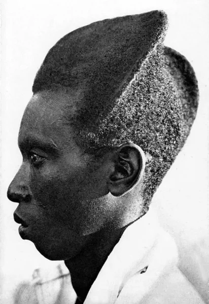 Rwanda’s Futuristic Hairstyles from the 1920s and 1930s