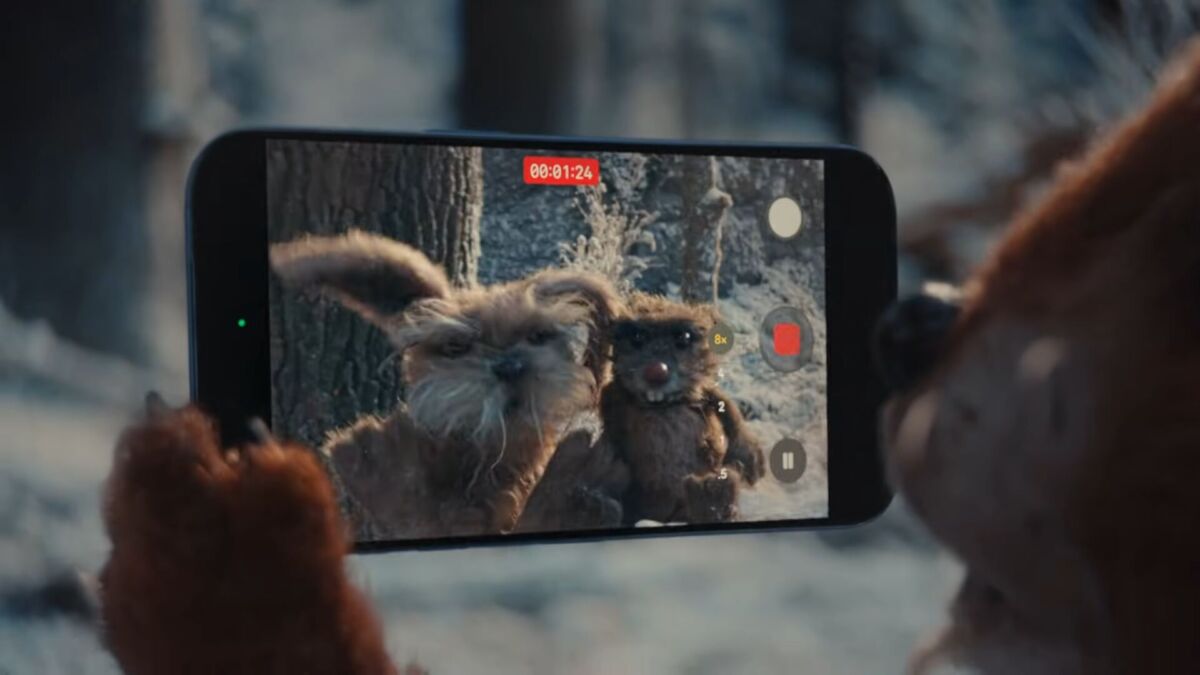 Apple Holiday The Making of The Apple Holiday Film Shot on iPhone 17 Pro 00 00