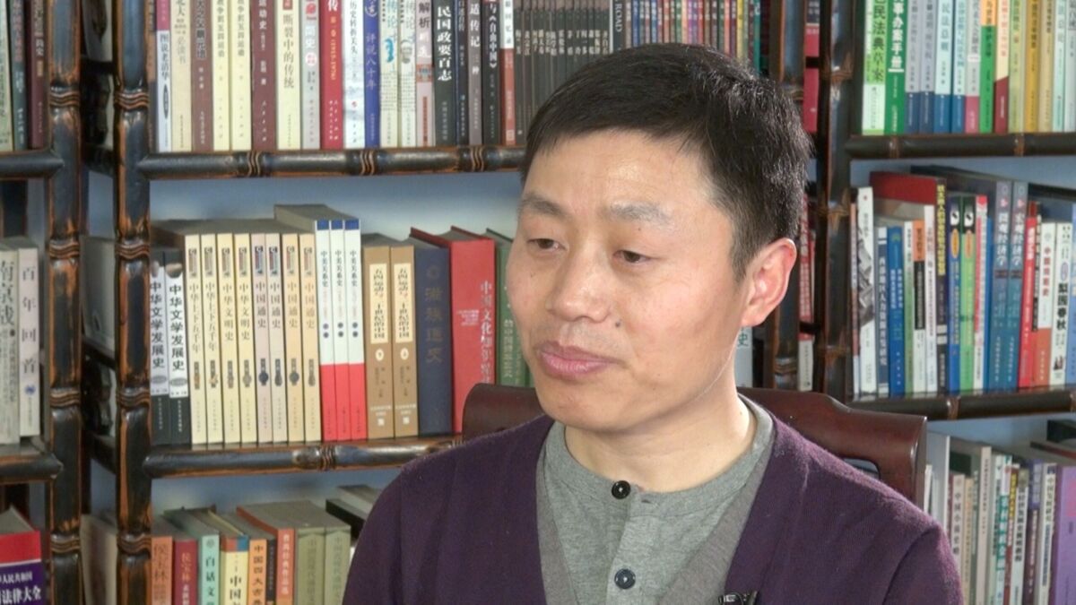 Portrait of Du Bin connected to ongoing press freedom concerns