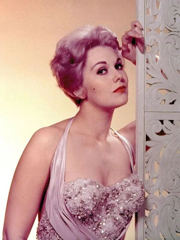 Kim Novak during her peak Hollywood years (6)