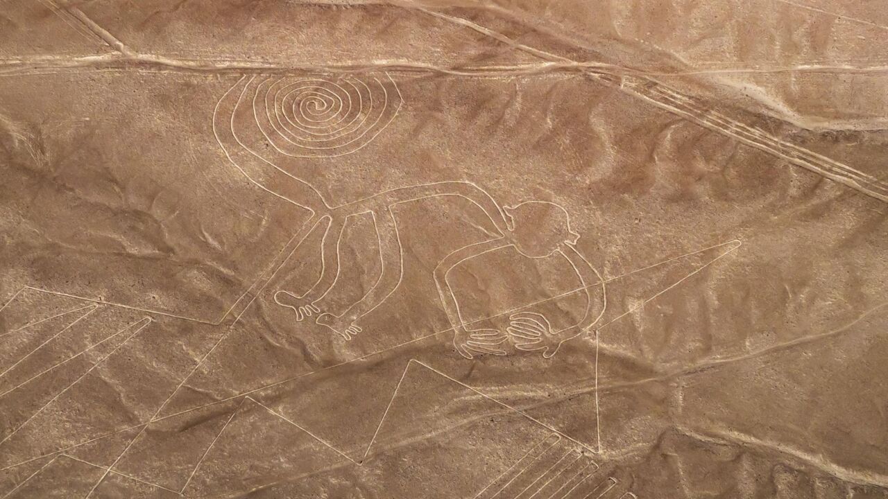 The desert drawings only visible from the sky