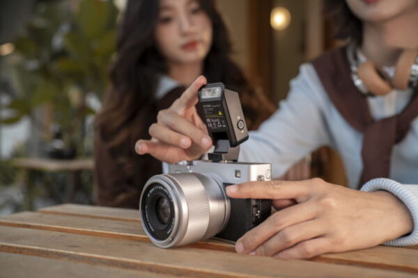 Viltrox Vintage Z2 TTL Makes Portable Flash Feel Almost Invisible